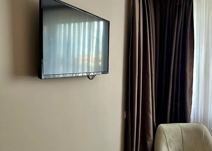 Center Elegant Living * Sofia