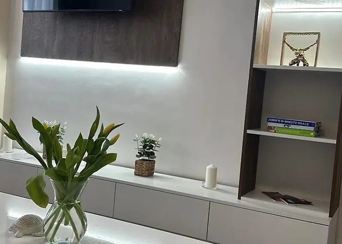 Center Elegant Living * Sofia